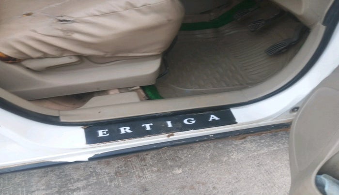 2017 Maruti Ertiga VXI CNG, Petrol, Manual, 1,34,927 km, interior