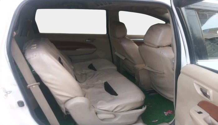 2017 Maruti Ertiga VXI CNG, Petrol, Manual, 1,34,927 km, interior