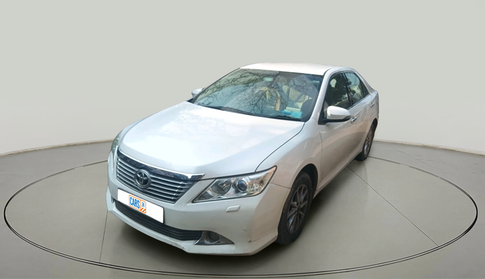 2014 Toyota Camry 2.5L AT, Petrol, Automatic, 1,20,888 km, exterior