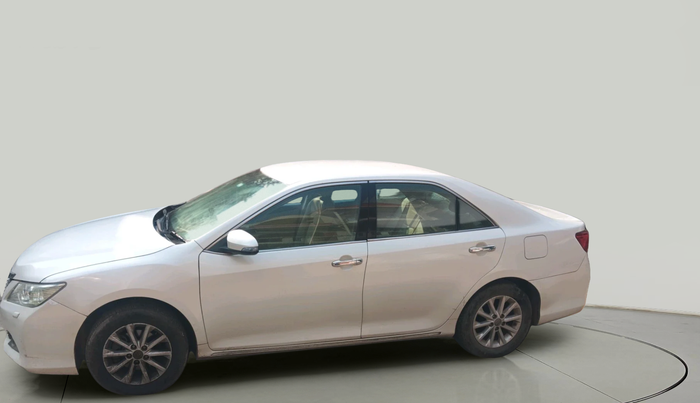2014 Toyota Camry 2.5L AT, Petrol, Automatic, 1,20,888 km, exterior