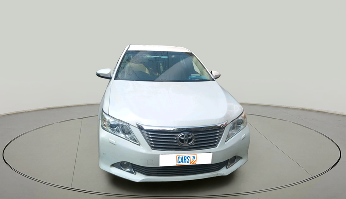 2014 Toyota Camry 2.5L AT, Petrol, Automatic, 1,20,888 km, exterior