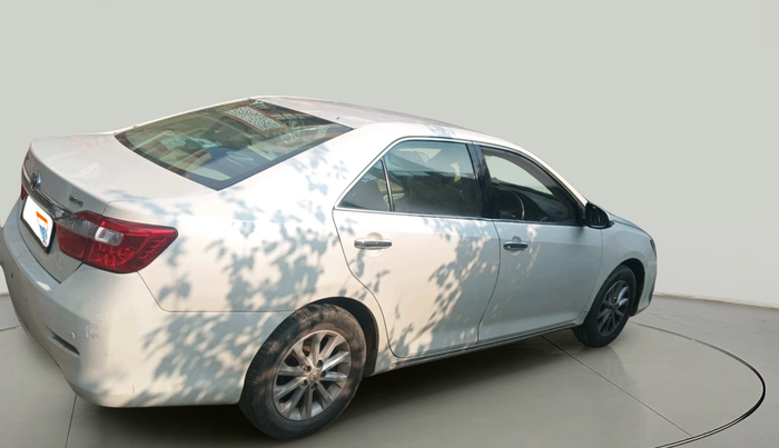 2014 Toyota Camry 2.5L AT, Petrol, Automatic, 1,20,888 km, exterior