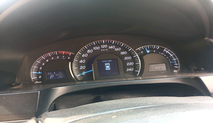 2014 Toyota Camry 2.5L AT, Petrol, Automatic, 1,20,888 km, interior