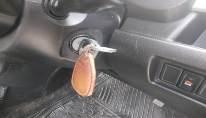 2016 Maruti Swift LXI (O), Petrol, Manual, 80,438 km, interior