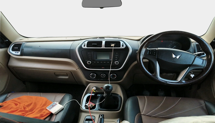 2023 Mahindra BOLERO NEO N 8, Diesel, Manual, 42,622 km, interior