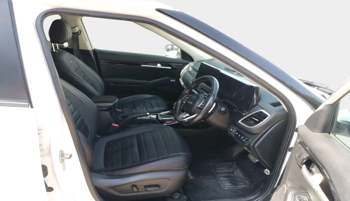 2022 KIA SELTOS GTX PLUS AT 1.5 DIESEL, Diesel, Automatic, 62,189 km, interior