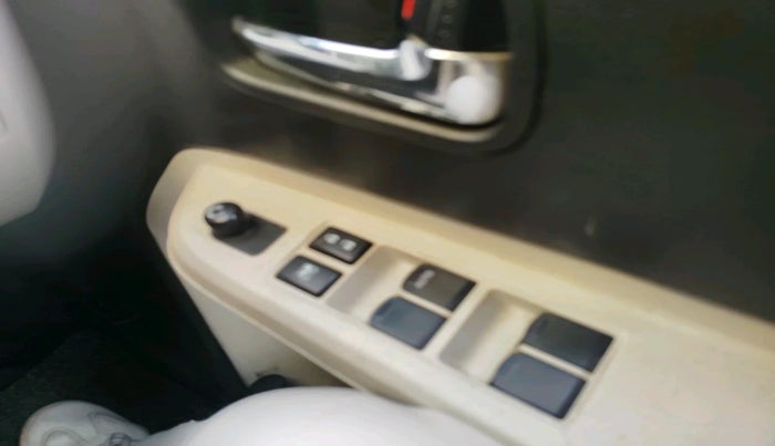 2017 Maruti IGNIS DELTA 1.2 AMT, Petrol, Automatic, 80,731 km, interior