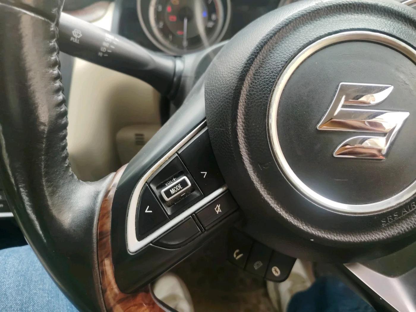 2017 Maruti Dzire ZXI, Petrol, Manual, 1,23,685 km, interior