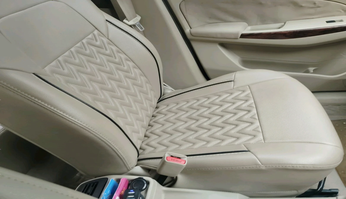 2017 Maruti Dzire ZXI, Petrol, Manual, 1,23,685 km, interior