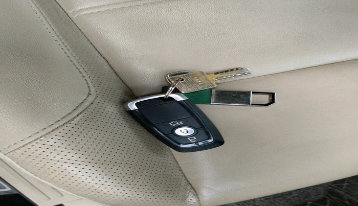 2021 Ford Endeavour TITANIUM PLUS 2.0 4X4 AT SUNROOF, Diesel, Automatic, 45,403 km, interior