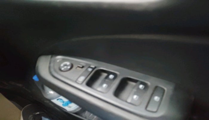 2019 Hyundai VENUE S 1.4 CRDI, Diesel, Manual, 95,373 km, interior