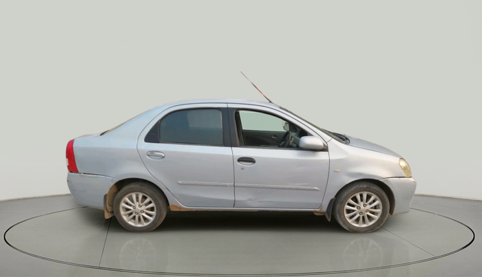 2011 Toyota Etios V, Petrol, Manual, 1,25,558 km, exterior