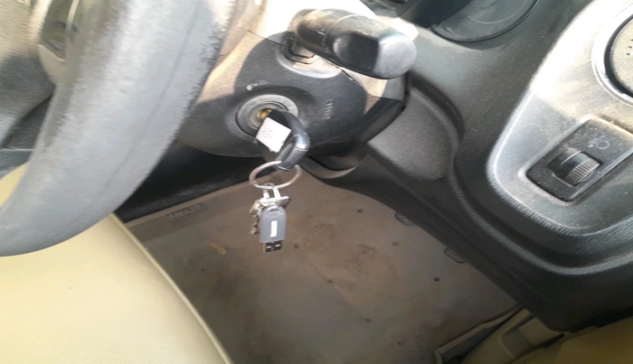 2015 Honda Amaze 1.2L I-VTEC S, Petrol, Manual, 1,06,151 km, interior