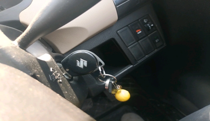 2017 Maruti Wagon R 1.0 VXI AMT, Petrol, Automatic, 1,33,218 km, interior