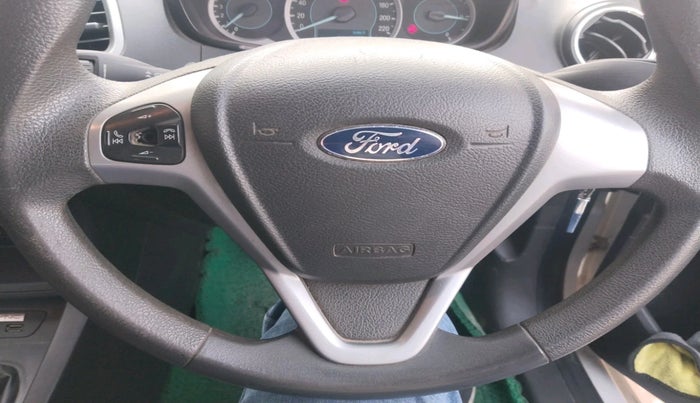 2015 Ford Figo TITANIUM 1.2 PETROL, Petrol, Manual, 45,304 km, interior