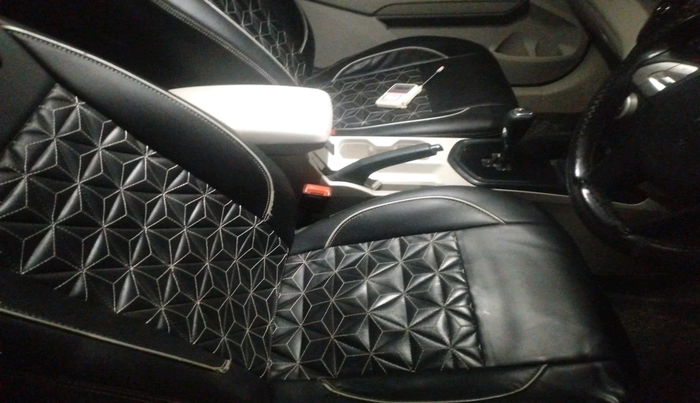 2023 Mahindra XUV300 W6 1.5 DIESEL AMT, Diesel, Automatic, 54,489 km, interior