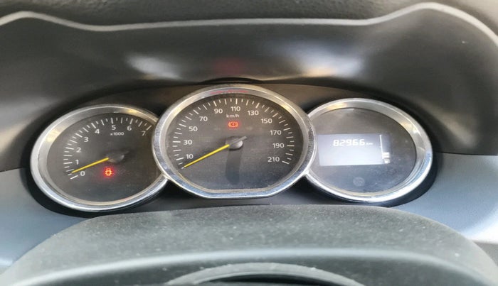 2017 Renault Duster 85 PS RXS MT DIESEL, Diesel, Manual, 82,966 km, interior