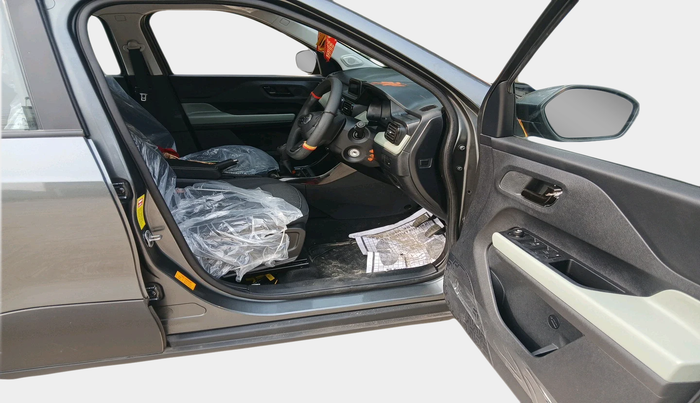 2025 Tata PUNCH ADVENTURE MT CNG , Petrol, Manual, 128 km, interior