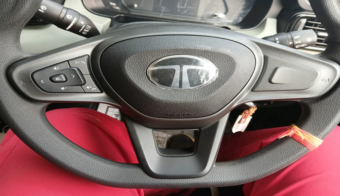 2025 Tata PUNCH ADVENTURE MT CNG , Petrol, Manual, 128 km, interior