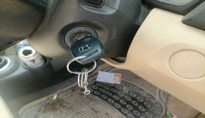 2017 Honda Amaze 1.2L I-VTEC S, Petrol, Manual, 1,55,096 km, interior