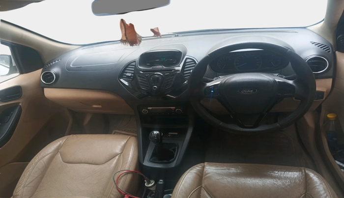 2016 Ford Figo Aspire TITANIUM 1.2 PETROL, Petrol, Manual, 1,97,632 km, interior