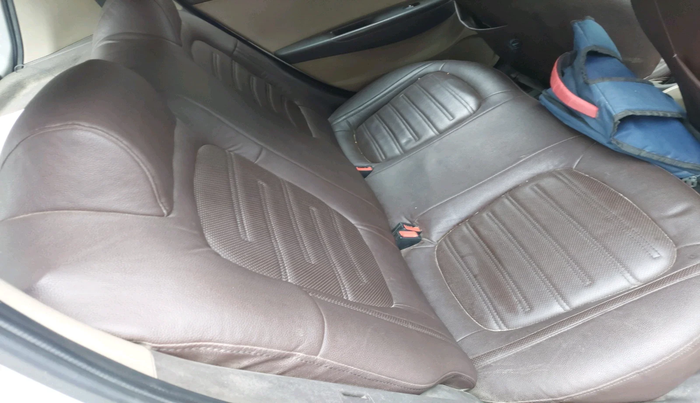 2011 Hyundai i20 MAGNA 1.2, Petrol, Manual, 1,07,674 km, interior