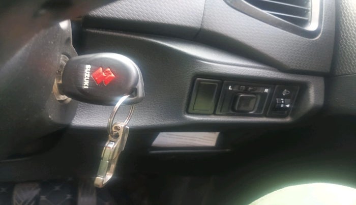 2021 Maruti Vitara Brezza LXI, CNG, Manual, 77,942 km, interior