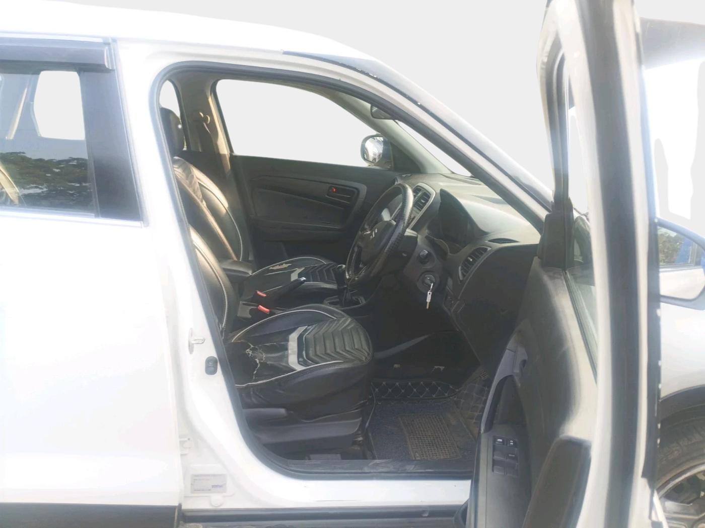 2021 Maruti Vitara Brezza LXI, CNG, Manual, 77,942 km, interior