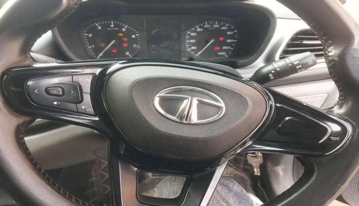 2020 Tata ALTROZ XE DIESEL, Diesel, Manual, 1,22,624 km, interior