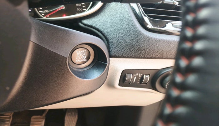 2019 Jeep Compass LIMITED PLUS DIESEL, Diesel, Manual, 87,912 km, interior