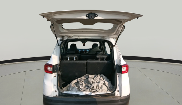 2022 Renault TRIBER RXZ, Petrol, Manual, 37,065 km, exterior