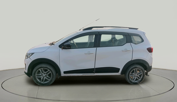 2022 Renault TRIBER RXZ, Petrol, Manual, 37,065 km, exterior