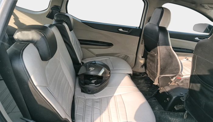 2022 Renault TRIBER RXZ, Petrol, Manual, 37,065 km, interior