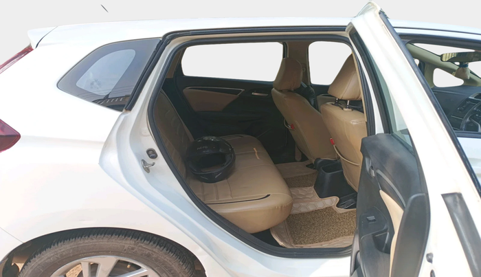 2016 Honda Jazz 1.2L I-VTEC V, Petrol, Manual, 1,17,701 km, interior