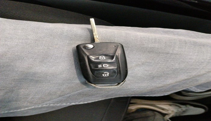 2019 Tata NEXON XM PETROL, Petrol, Manual, 55,426 km, interior