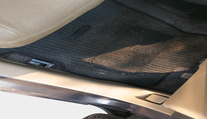 2016 Honda Amaze 1.2L I-VTEC S, Petrol, Manual, 1,44,558 km, interior