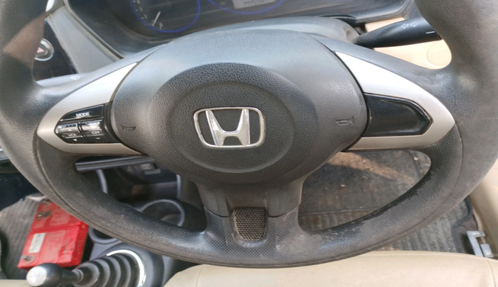 2016 Honda Amaze 1.2L I-VTEC S, Petrol, Manual, 1,44,558 km, interior