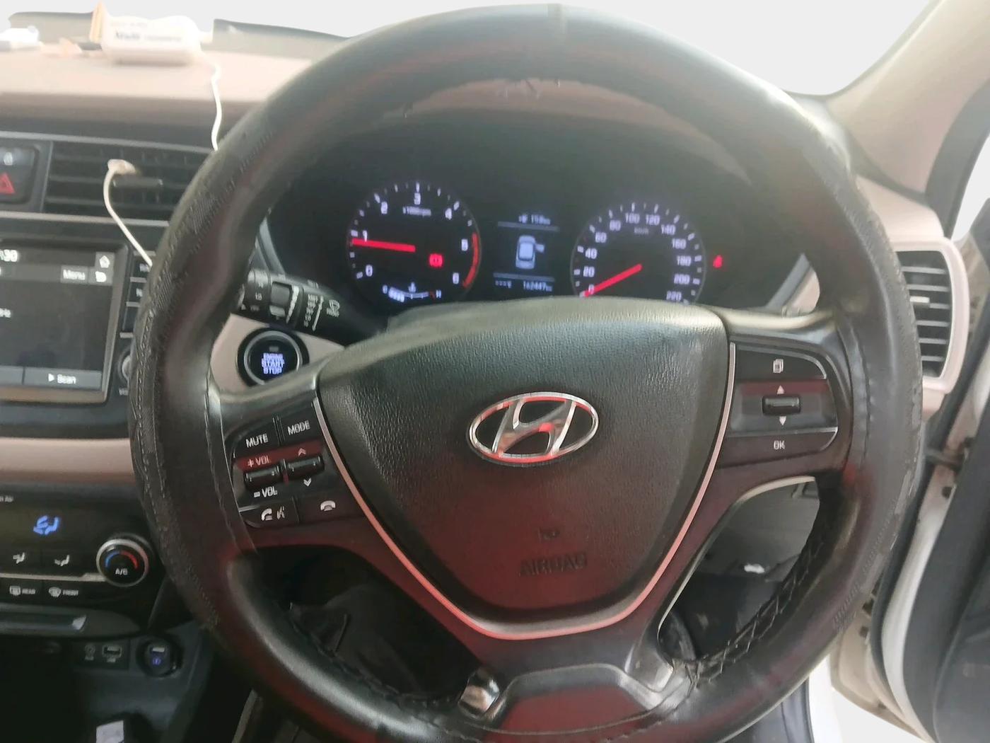 2018 Hyundai Elite i20 ASTA 1.4 CRDI (O), Diesel, Manual, 1,62,447 km, interior