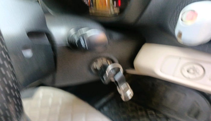 2020 Hyundai NEW SANTRO SPORTZ MT, Petrol, Manual, 1,19,256 km, interior