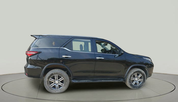 2024 Toyota Fortuner 4X2 MT 2.7 PETROL, Petrol, Manual, 13,607 km, exterior