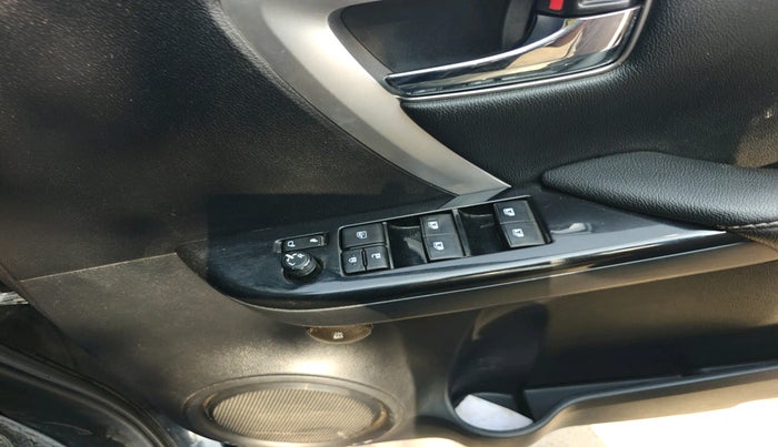 2024 Toyota Fortuner 4X2 MT 2.7 PETROL, Petrol, Manual, 13,607 km, interior