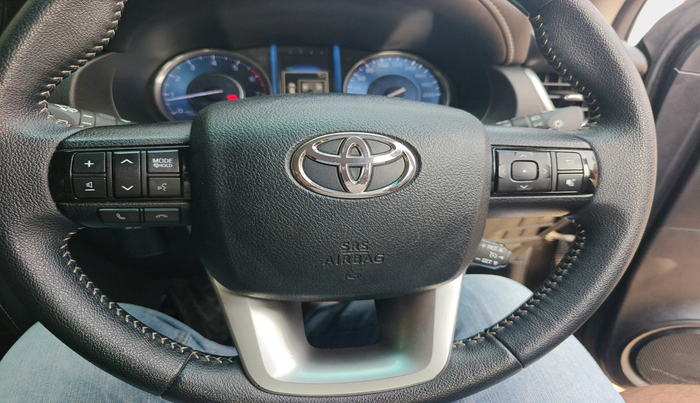2024 Toyota Fortuner 4X2 MT 2.7 PETROL, Petrol, Manual, 13,607 km, interior