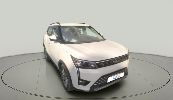 2021 Mahindra XUV300 W8 1.5 DIESEL AMT, Diesel, Automatic, 80,260 km, exterior
