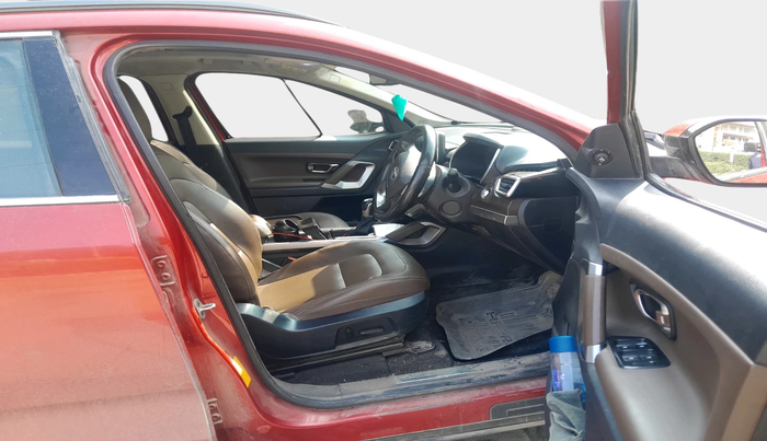 2020 Tata Harrier XZA PLUS 2.0L, Diesel, Automatic, 1,49,299 km, interior