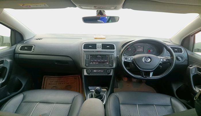 2020 Volkswagen Polo HIGHLINE PLUS 1.0, Petrol, Manual, 1,11,505 km, interior