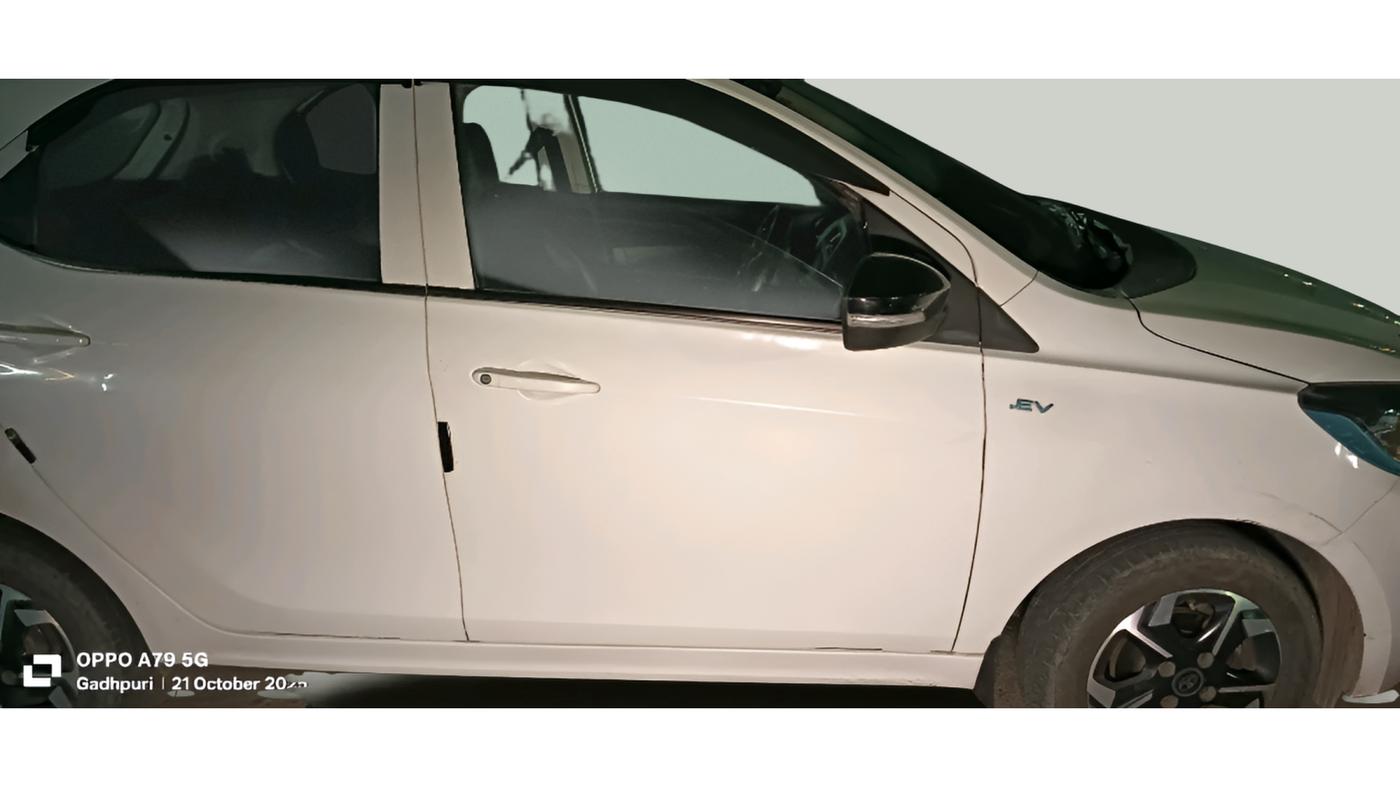 2023 Tata TIAGO EV XT LONG RANGE, Electric, Automatic, 63,200 km, exterior