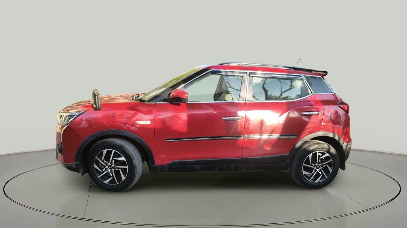2020 Mahindra XUV300 W6 1.2 PETROL, Petrol, Manual, 50,066 km, exterior