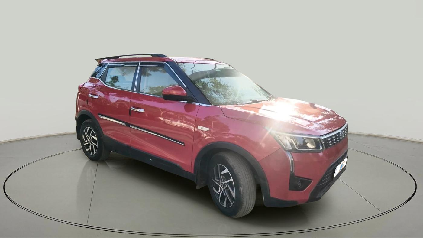 2020 Mahindra XUV300 W6 1.2 PETROL, Petrol, Manual, 50,066 km, exterior