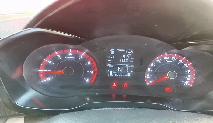 2020 Mahindra XUV300 W6 1.2 PETROL, Petrol, Manual, 50,066 km, interior