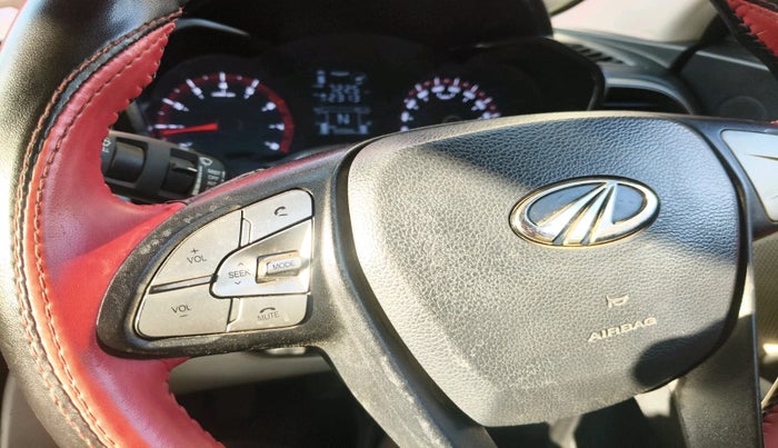 2020 Mahindra XUV300 W6 1.2 PETROL, Petrol, Manual, 50,066 km, interior